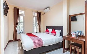 Aquina House